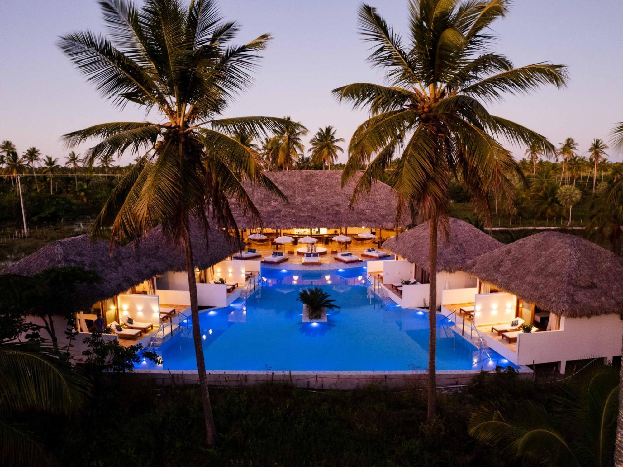Mkni Hotel - Ikaika Makani Experience Prea Bagian luar foto